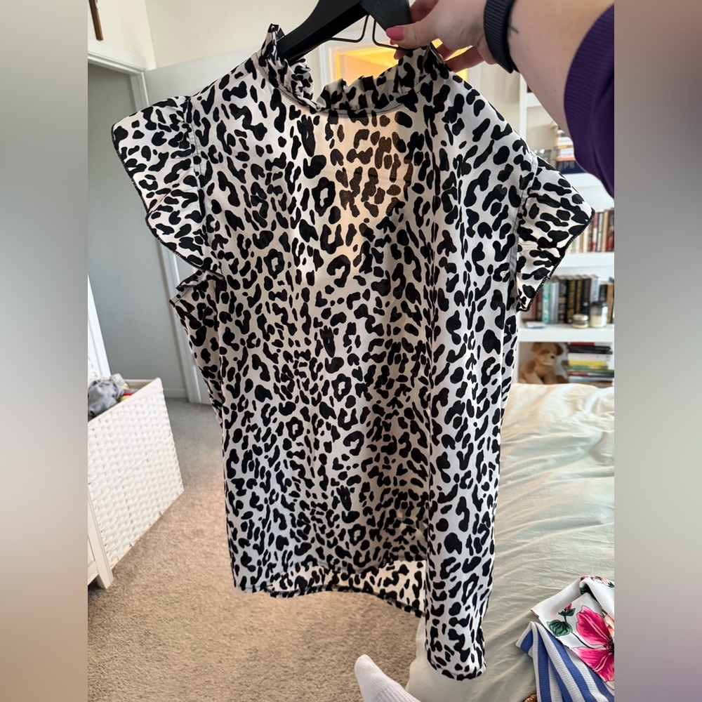SHEIN Leopard Print Mockneck Blouse